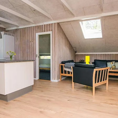 Family With Terrace And Lawn Casa vacanze Toftlund