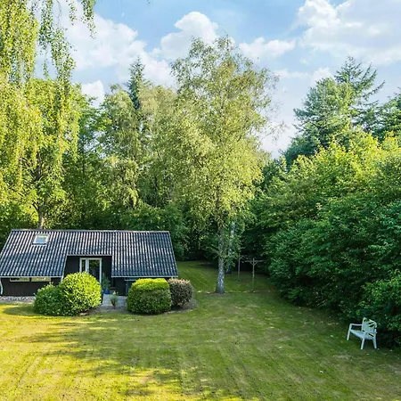Family With Terrace And Lawn * Toftlund