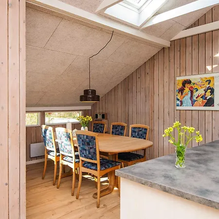 Family With Terrace And Lawn Casa vacanze Toftlund