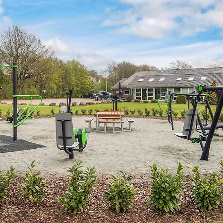 Family With Terrace And Lawn Сasa de vacaciones Toftlund